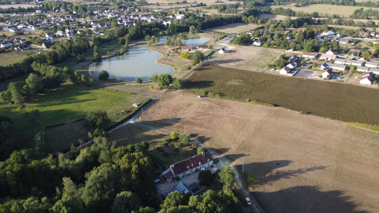 Gite De L'Aunay Flere-la-Riviere エクステリア 写真